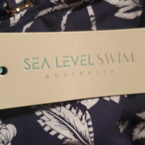 SEA LEVEL Floral Dark Navy floral Print Woman's One-Piece Swimsuit Sz 6 - Picture 6 of 7